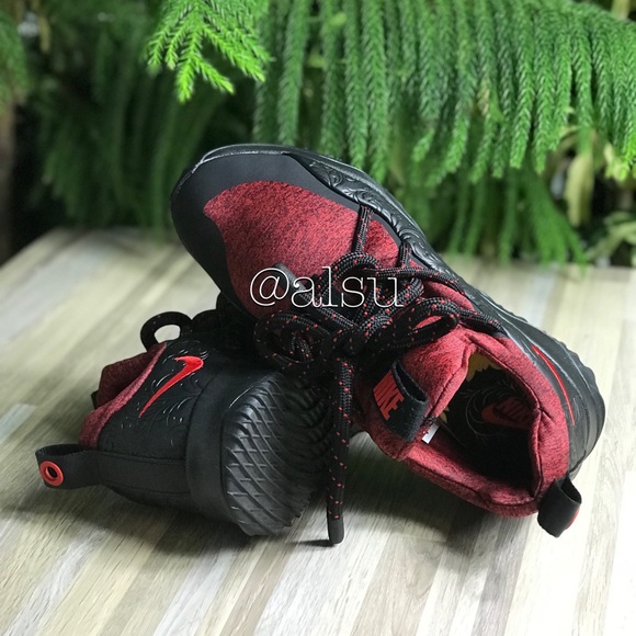 NWT Nike City Loop F Black/University Red WMNS - Picture 6 of 7